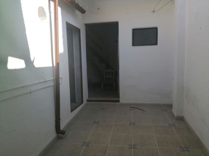 Image No.10-3 Bed House for sale