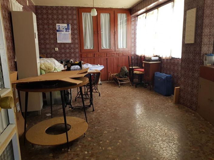 Image No.13-7 Bed House for sale