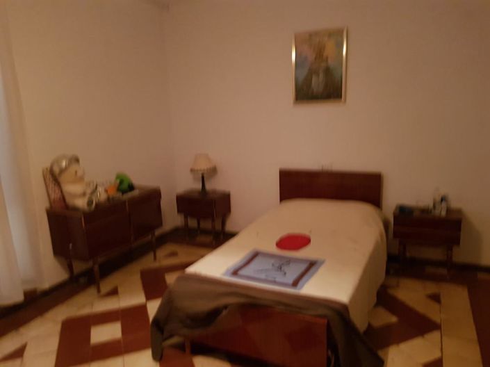 Image No.33-7 Bed House for sale