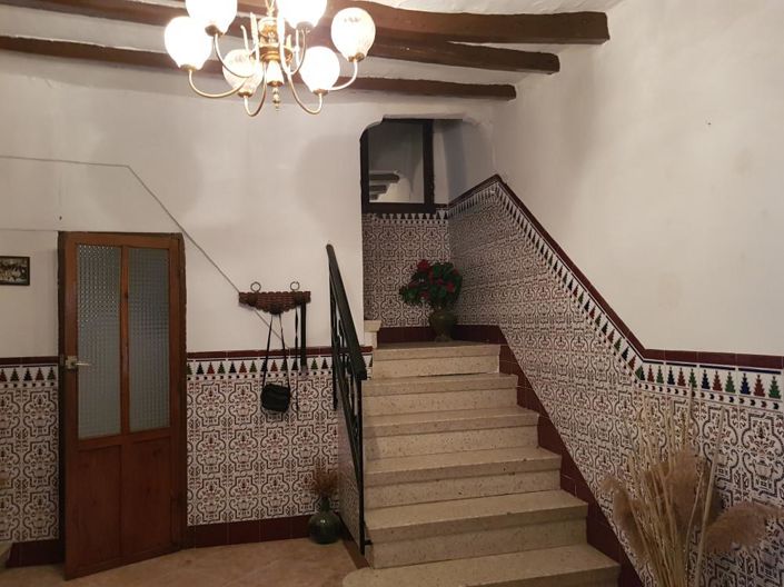 Image No.4-7 Bed House for sale