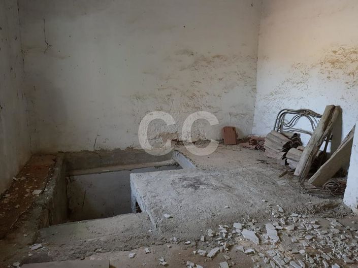 Image No.21-3 Bed House for sale