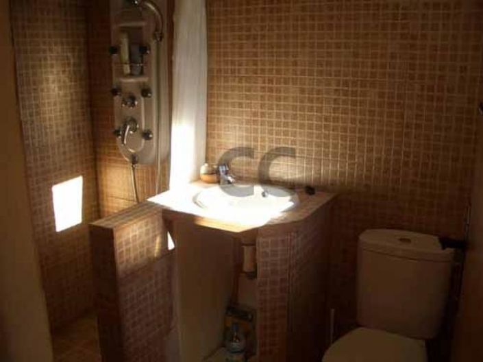 Image No.10-4 Bed House for sale