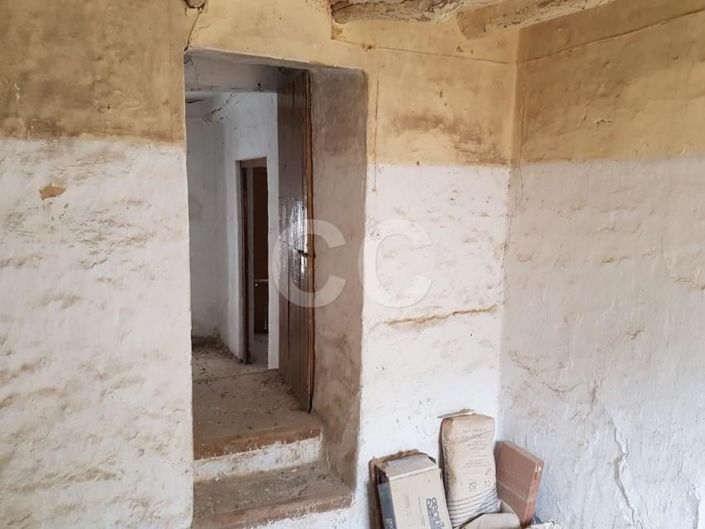 Image No.18-4 Bed House for sale