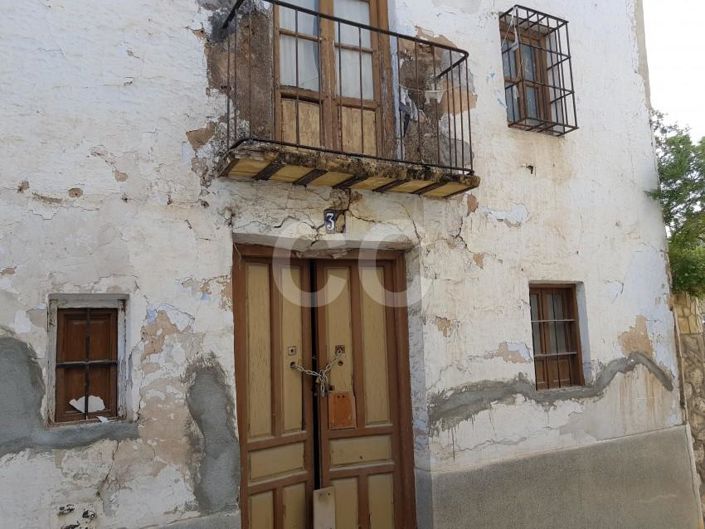 Image No.3-4 Bed House for sale