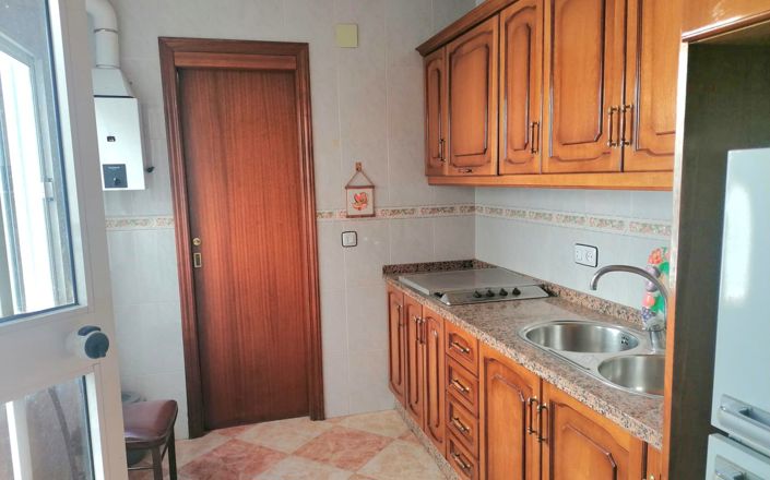 Image No.10-4 Bed House for sale