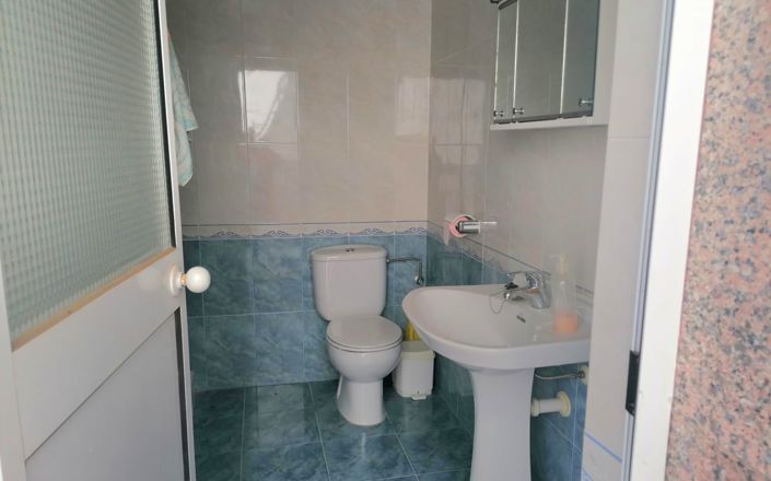 Image No.17-4 Bed House for sale