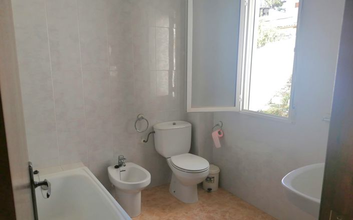 Image No.31-4 Bed House for sale