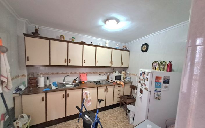 Image No.10-4 Bed House for sale