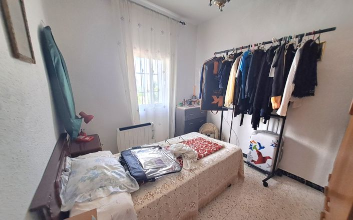 Image No.29-4 Bed House for sale