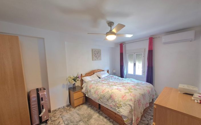 Image No.32-3 Bed House for sale