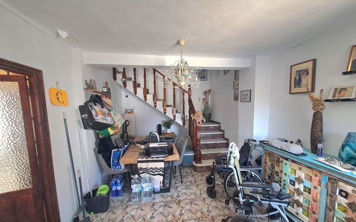 Image No.4-3 Bed House for sale