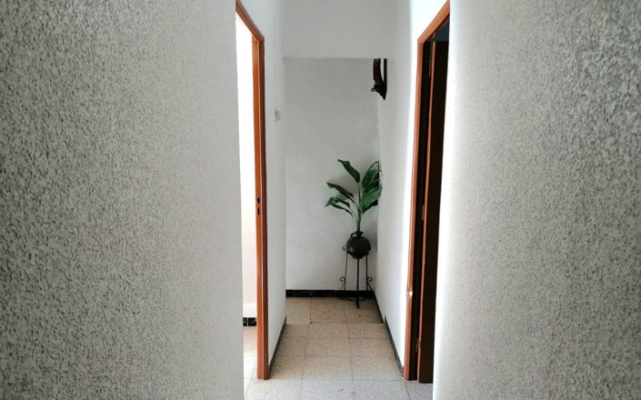 Image No.20-4 Bed House for sale