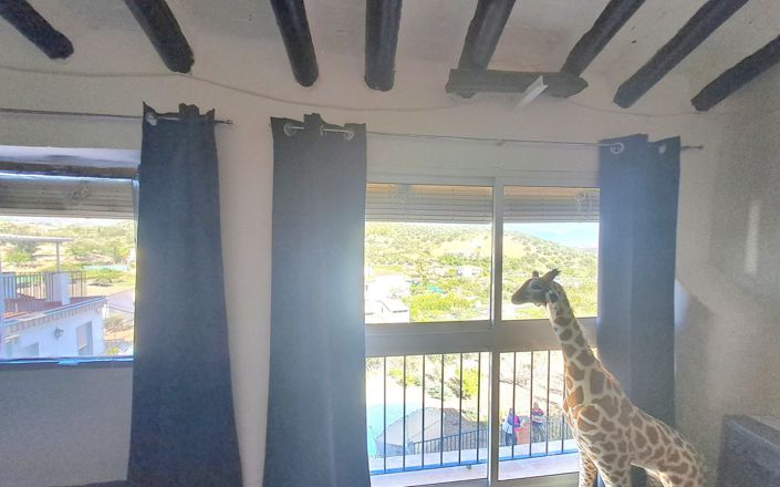 Image No.27-3 Bed House for sale