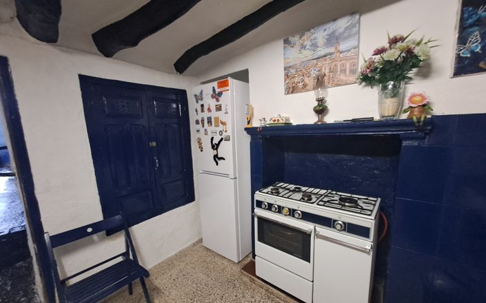 Image No.7-3 Bed House for sale