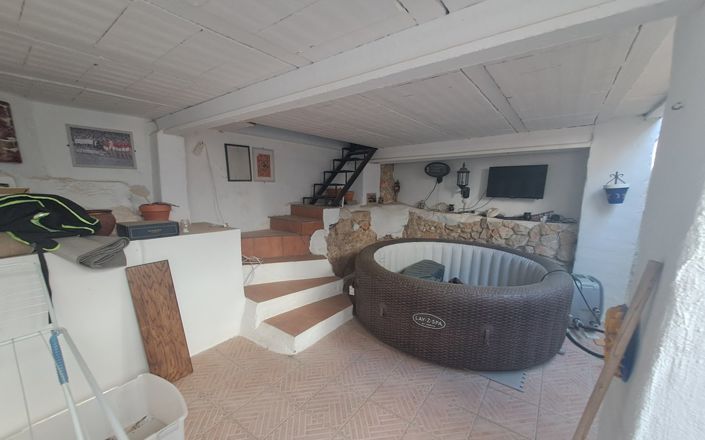 Image No.13-3 Bed House for sale