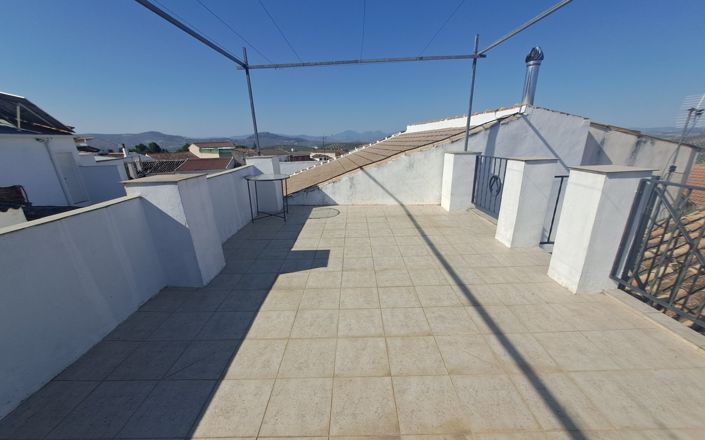 Image No.2-3 Bed House for sale