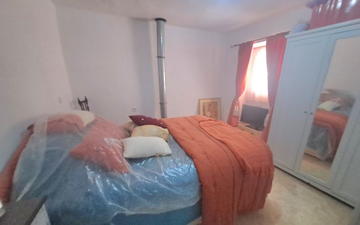 Image No.21-3 Bed House for sale