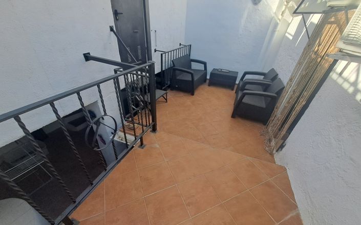 Image No.25-3 Bed House for sale