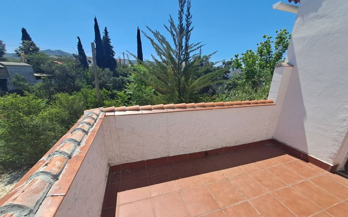 Image No.44-4 Bed House for sale