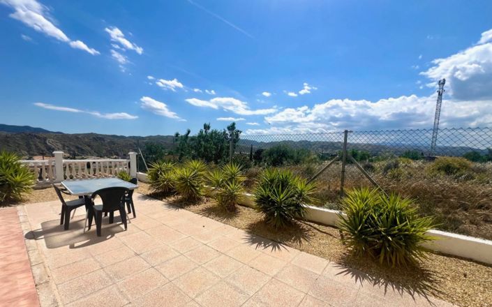 Image No.19-3 Bed House for sale