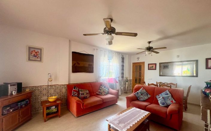 Image No.5-3 Bed House for sale