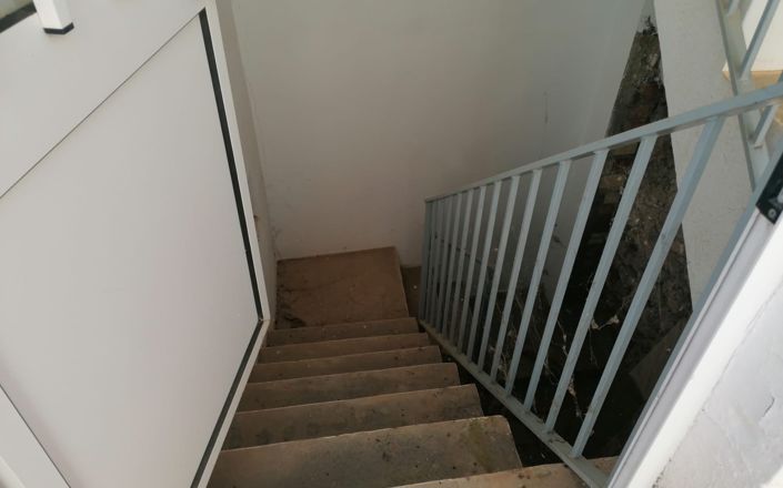 Image No.15-4 Bed House for sale