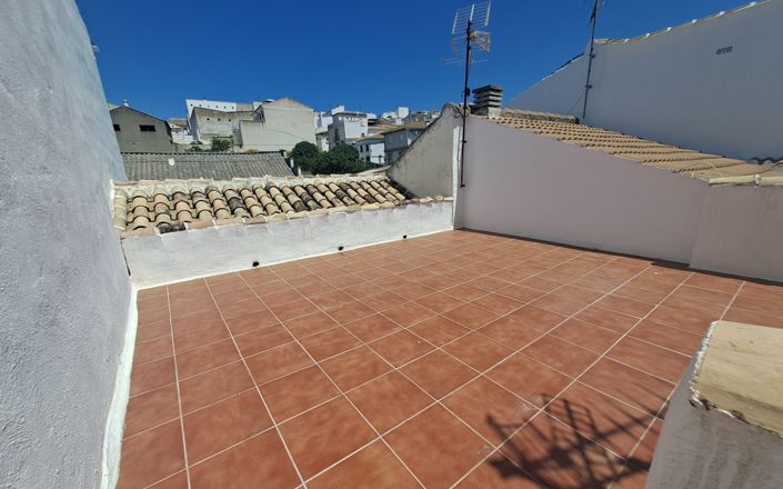 Image No.26-2 Bed House for sale