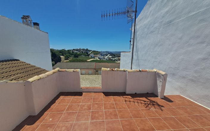 Image No.27-2 Bed House for sale