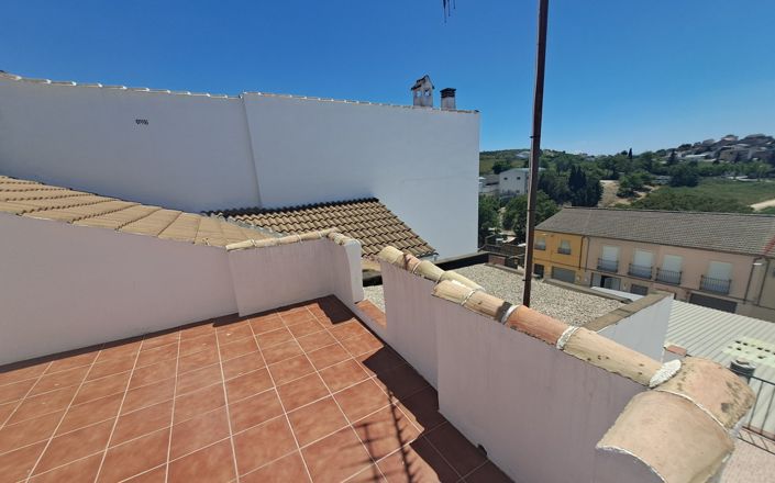 Image No.28-2 Bed House for sale