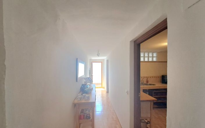 Image No.7-2 Bed House for sale