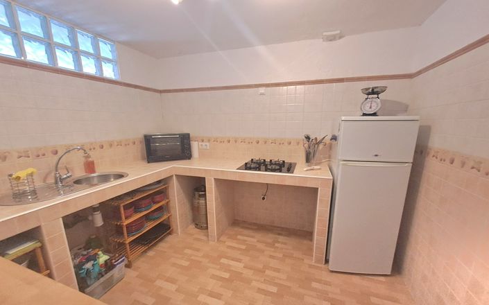 Image No.9-2 Bed House for sale