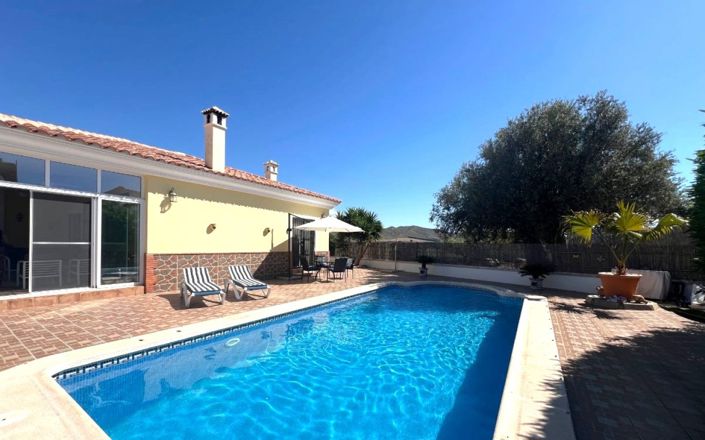 Image No.25-3 Bed House for sale