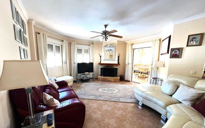 Image No.11-5 Bed House for sale