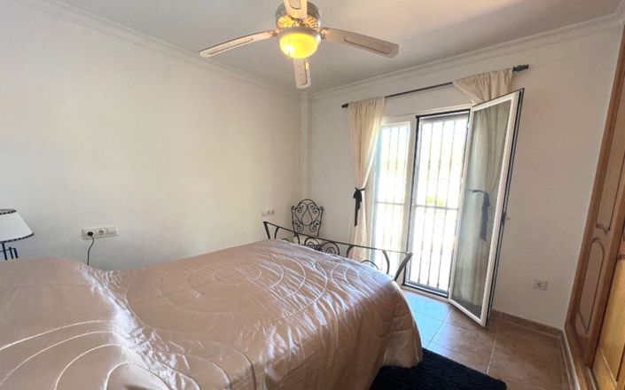 Image No.21-5 Bed House for sale