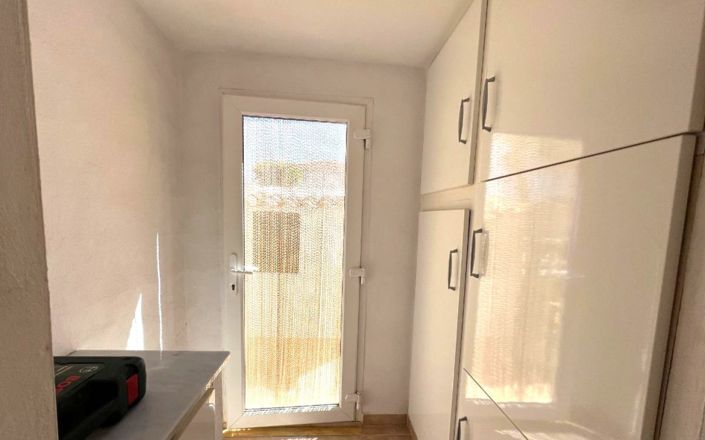 Image No.31-5 Bed House for sale