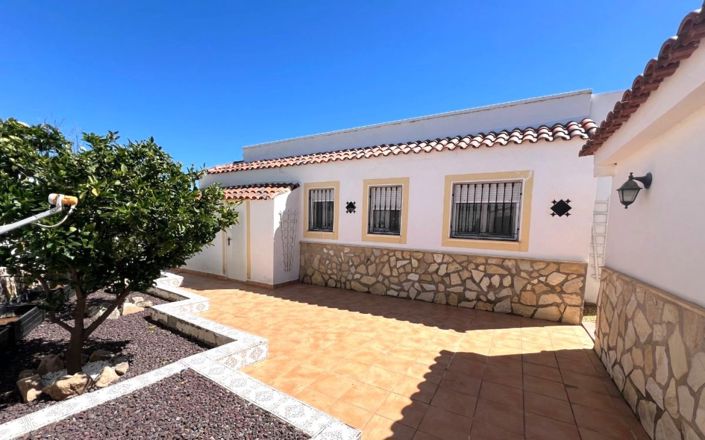 Image No.39-5 Bed House for sale