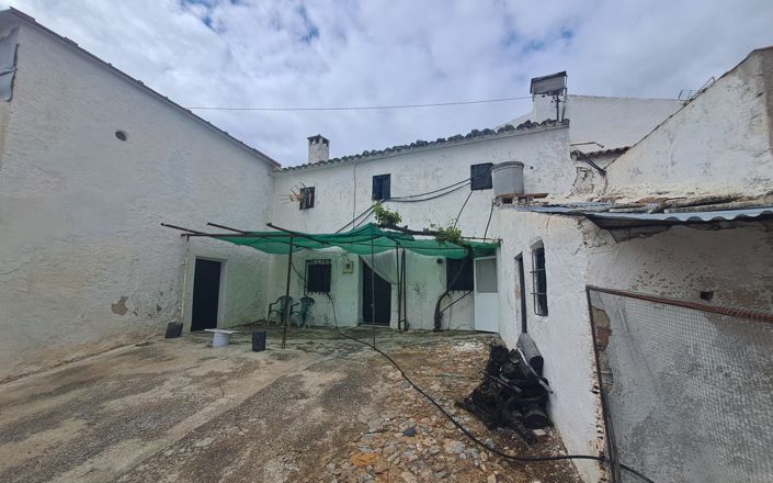 Image No.14-3 Bed House for sale