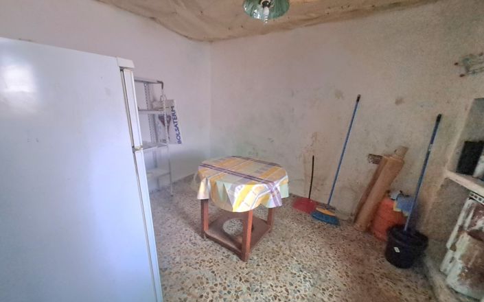 Image No.9-3 Bed House for sale