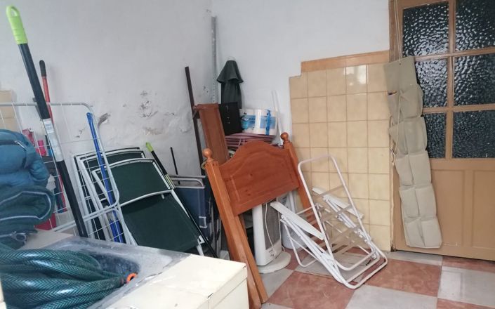 Image No.28-6 Bed House for sale