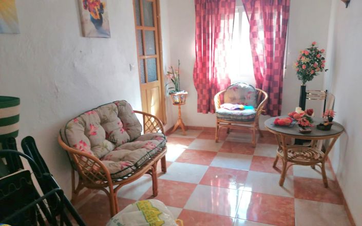 Image No.31-6 Bed House for sale