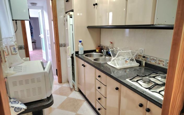 Image No.11-6 Bed House for sale