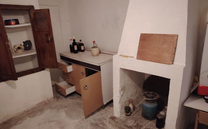 Image No.20-6 Bed House for sale