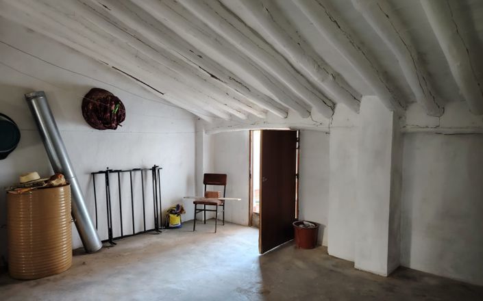 Image No.33-6 Bed House for sale