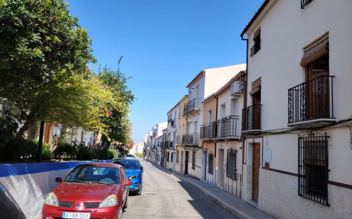 Image No.38-6 Bed House for sale