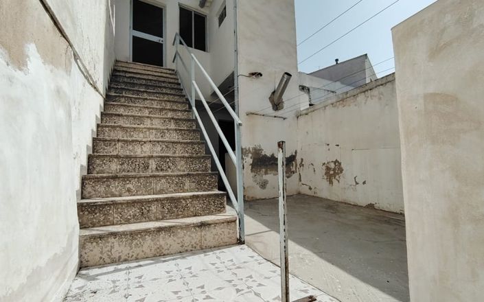 Image No.13-4 Bed House for sale