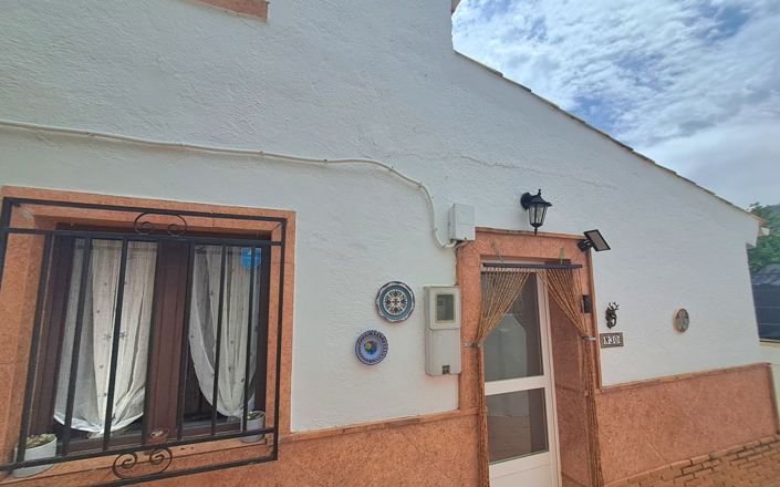 Image No.52-3 Bed House for sale