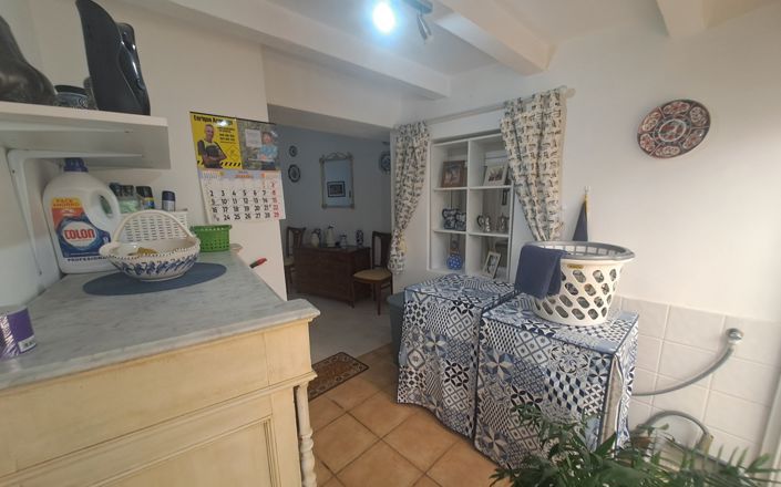 Image No.11-2 Bed House for sale