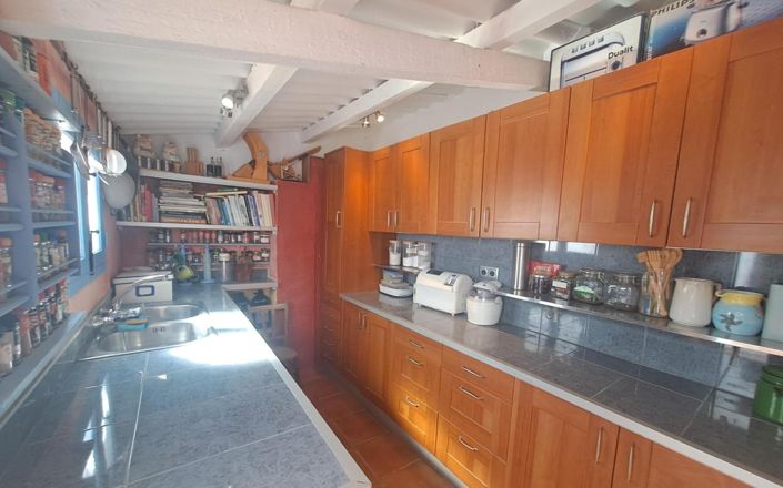 Image No.38-4 Bed House for sale