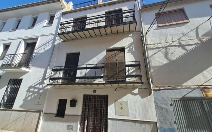Image No.57-6 Bed House for sale