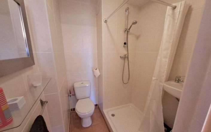 Image No.7-6 Bed House for sale